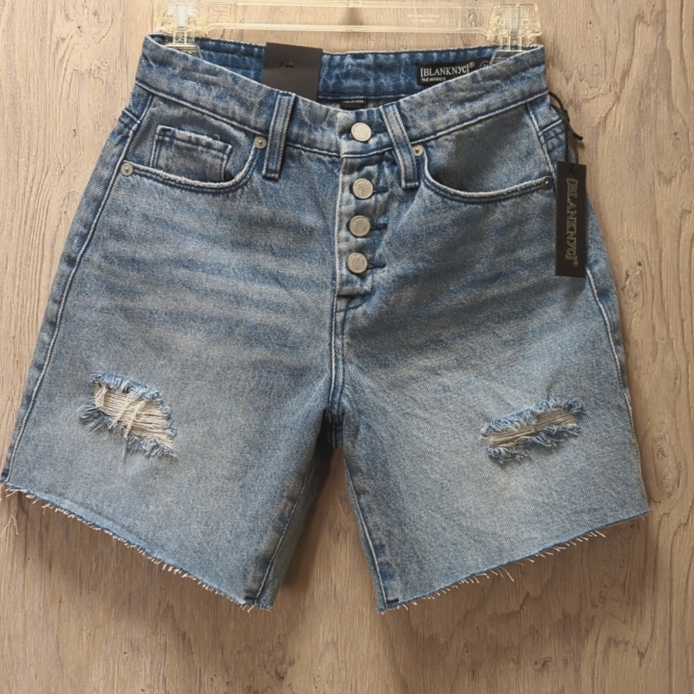 Blank NYC The Warren Distressed Raw Hem Medium Wash Shorts NWT Size 24/0